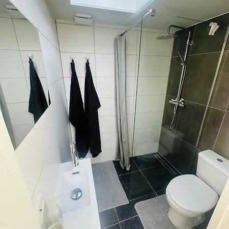 Tiny House Qudi -5 Minutes From The * 노르트베이크